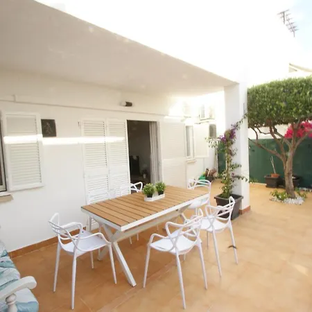 Casa A 400m De Playa, 3 Habitaciones, 2 Banos Y Jardin * Vera