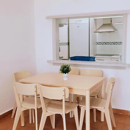 Casa A 400m De Playa, 3 Habitaciones, 2 Banos Y Jardin Apartment